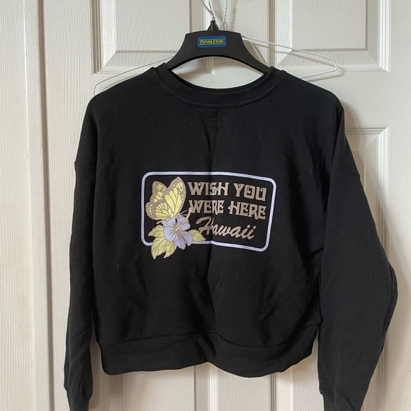 RVCA Hawaii crop sweatshirt, never worn, great condition - Picture 3 of 3